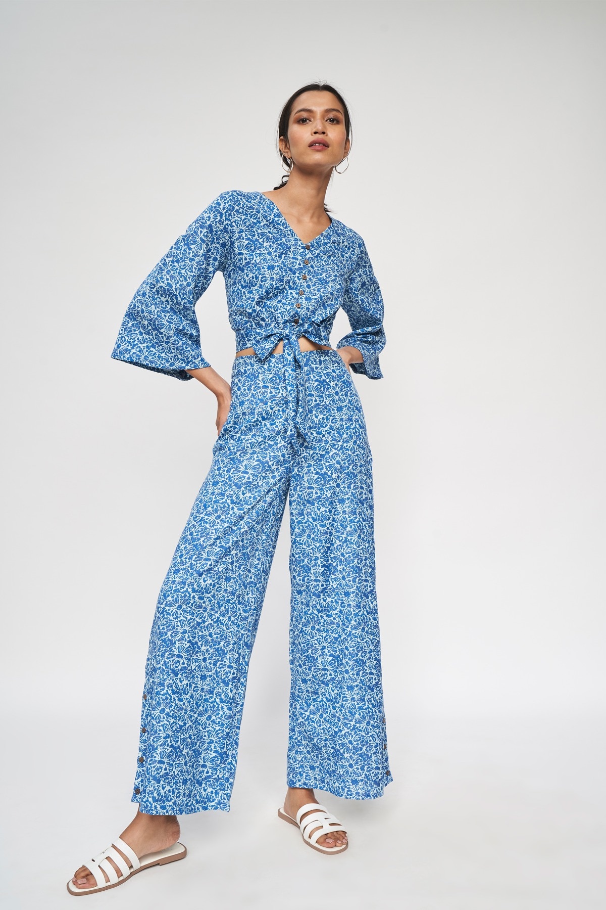 3 - Blue Alphanumeric Printed Cropped Co-ordinate Set, image 3